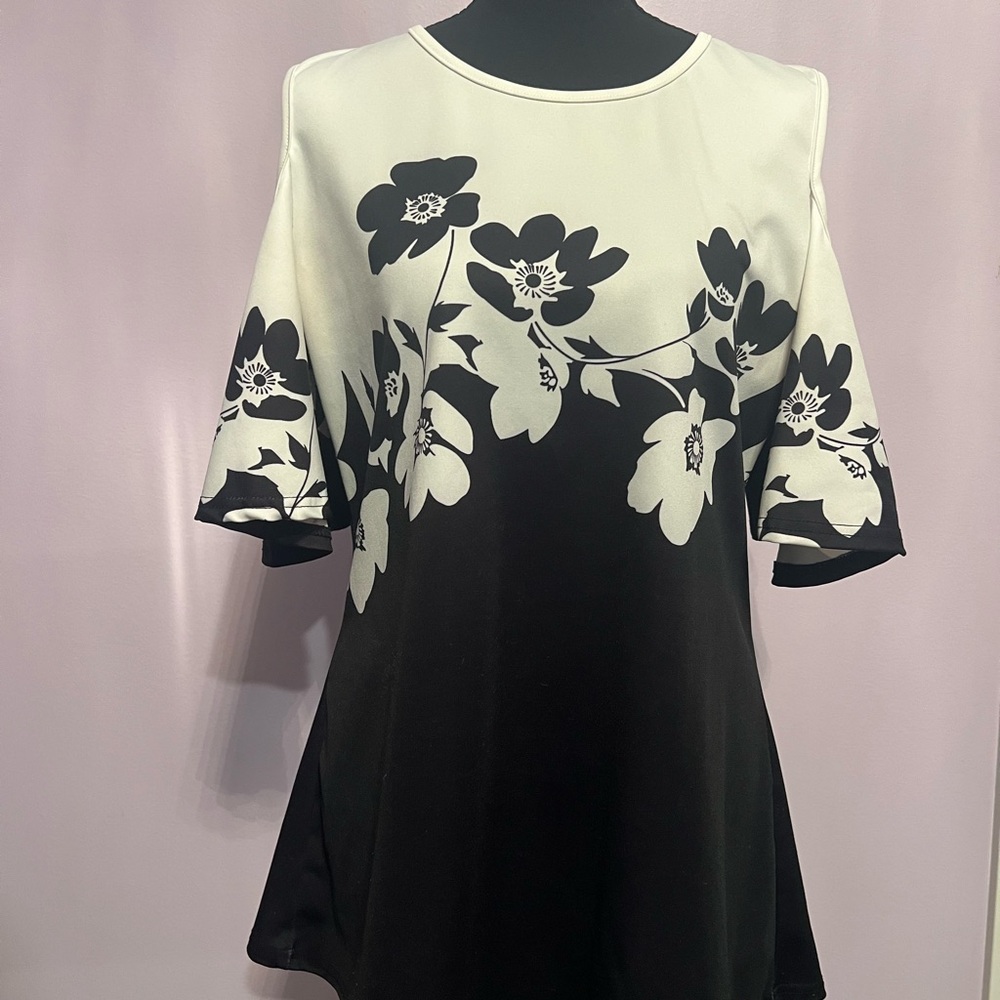 Floral Black and White Women's Top